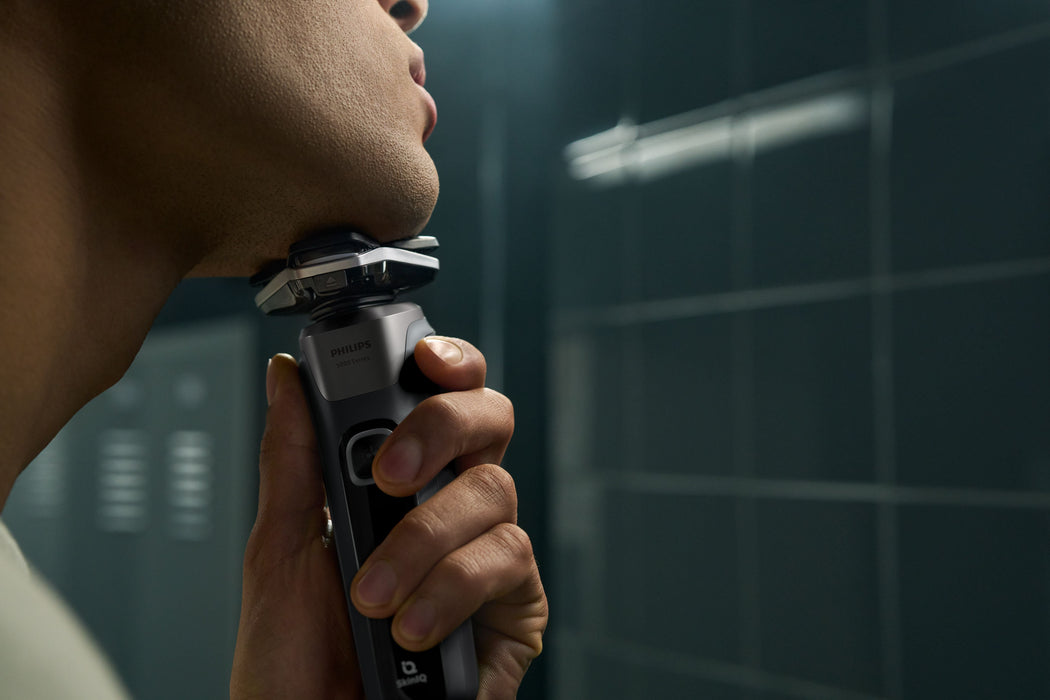 EAN 8720689021197 - Philips SHAVER Series 5000 S5887/13 afeitadora Máquina de afeitar de rotación Recortadora Negro, Gris imagen 8