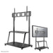 EAN 8717371447427 - Neomounts NS-M4000BLACK soporte para pantalla de señalización 2,67 m (105") Negro imagen 2