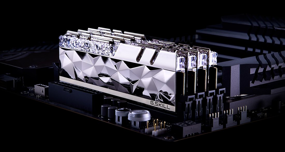 EAN 4713294228666 - G.Skill Trident Z Royal F4-3600C16Q-64GTESC módulo de memoria 64 GB 4 x 16 GB DDR4 288-pin DIMM imagen 4