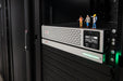 EAN 8592978145736 - APC SRTL1000RMXLI-NC sistema de alimentación ininterrumpida (UPS) Doble conversión (en línea) 1 kVA 900 W imagen 8