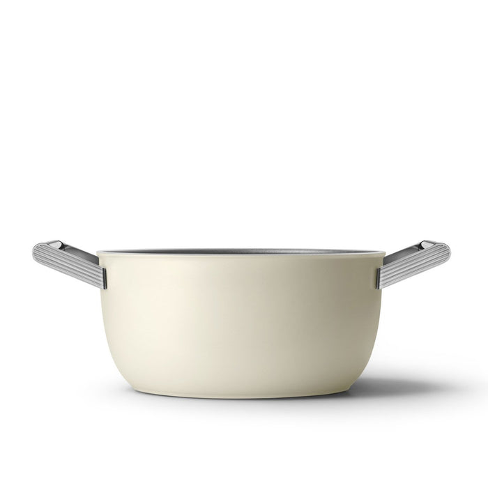 EAN 8017709355913 - Smeg CSF2412CRM batería de cocina Crema de color Aluminio, Acero inoxidable 5,4 L 24 cm imagen 7