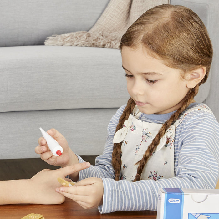 EAN 50743656156 - Little Tikes First Aid Kit imagen 18