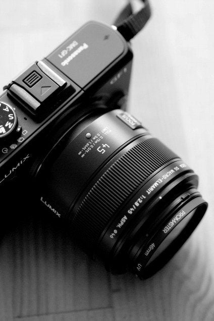 EAN 5025232537365 - Panasonic H-ES045 lente de cámara SLR Negro imagen 8