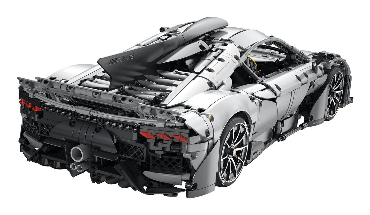 EAN 4042774474959 - CaDA Bricks Master 1:8 Mercedes-AMG ONE imagen 4