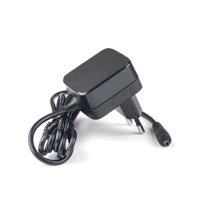 EAN 8716065412567 - ACT AC1505 adaptador e inversor de corriente Interior Negro imagen 3