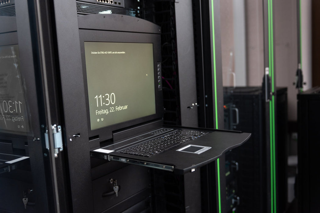 EAN 4016032449416 - Digitus DS-72210-1ES consola de rack 43,2 cm (17") 1280 x 1024 Pixeles Negro 1U imagen 3