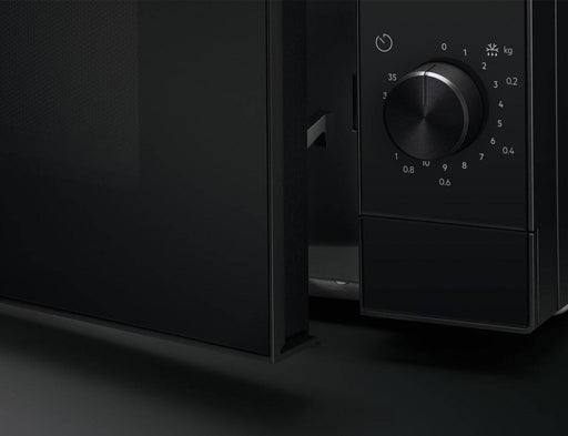 EAN 7332543820368 - Electrolux EMZ421MMK Negro Microondas combinado Encimera 21 L 800 W imagen 2