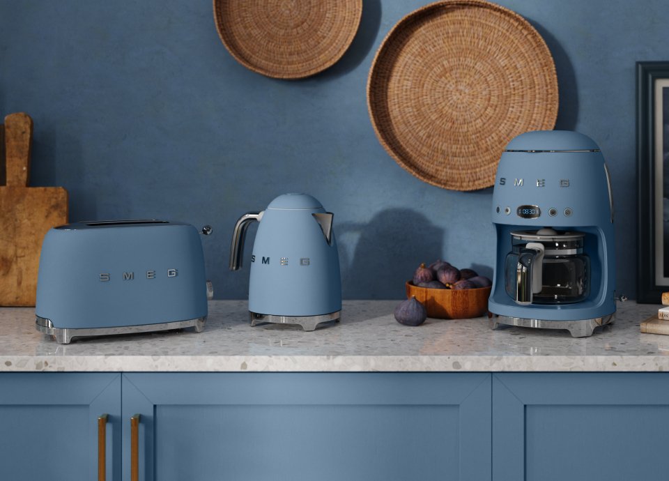 EAN 8017709343736 - Smeg KLF03SBMEU tetera eléctrica 1,7 L 2400 W Azul imagen 6