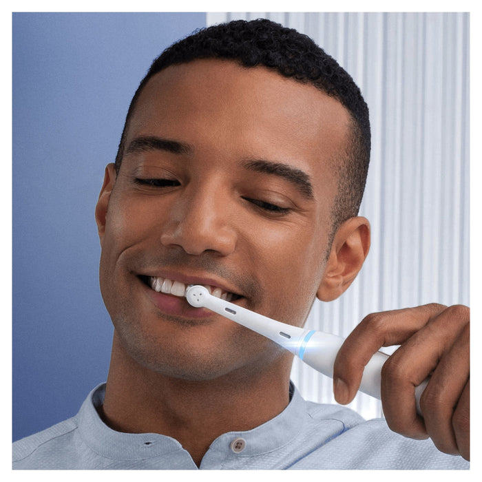 EAN 4210201408789 - Oral-B iO 7S Adulto Cepillo de dientes oscilante Blanco imagen 5