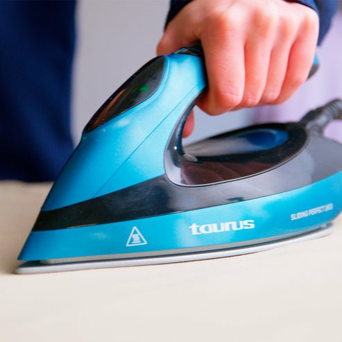 EAN 8414234187888 - Taurus Sliding perfect 2800 2800 W 1,5 L Suela de cerámica Negro, Azul imagen 6
