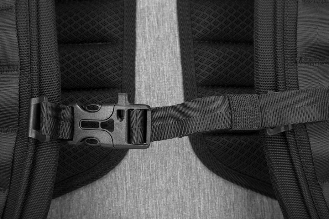 EAN 92636328573 - Targus CityLite 39,6 cm (15.6") Mochila Negro, Gris imagen 10