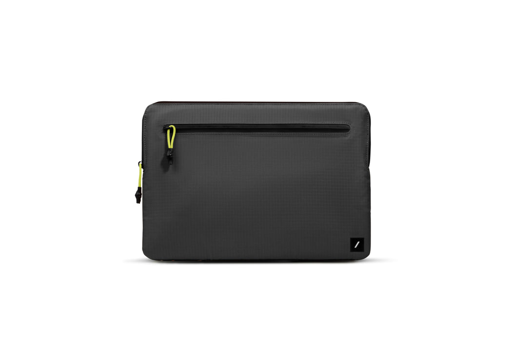 EAN 4895200477846 - Native Union Ultralight Sleeve 35,6 cm (14") Funda Negro imagen 1