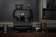 EAN 8017709354572 - Smeg EGF03BLMEU cafetera eléctrica Manual Máquina espresso 2,4 L imagen 25