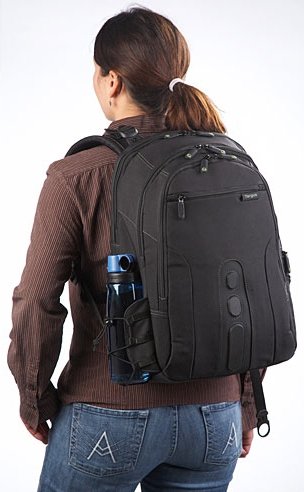 EAN 5052916504238 - Targus TBB013EU maletines para portátil 39,6 cm (15.6") Funda tipo mochila Negro imagen 9