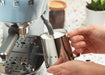 EAN 8017709324766 - Smeg ECF02PBEU cafetera eléctrica Manual Máquina espresso 1,1 L imagen 20