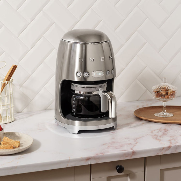 EAN 8017709280543 - Smeg DCF02SSEU cafetera eléctrica Totalmente automática Cafetera de filtro 1,4 L imagen 6