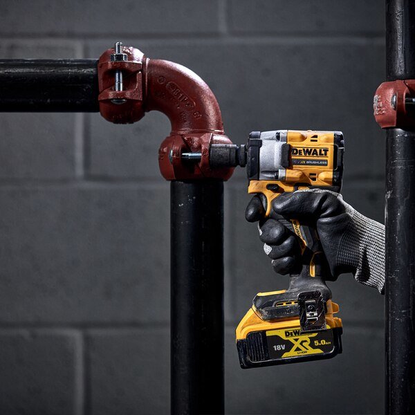 EAN 5035048743805 - DeWALT DCF922NT-XJ atornilladora de impacto con batería 1/2" 2500 RPM 406 Nm Negro, Amarillo 415 W 18 V imagen 7