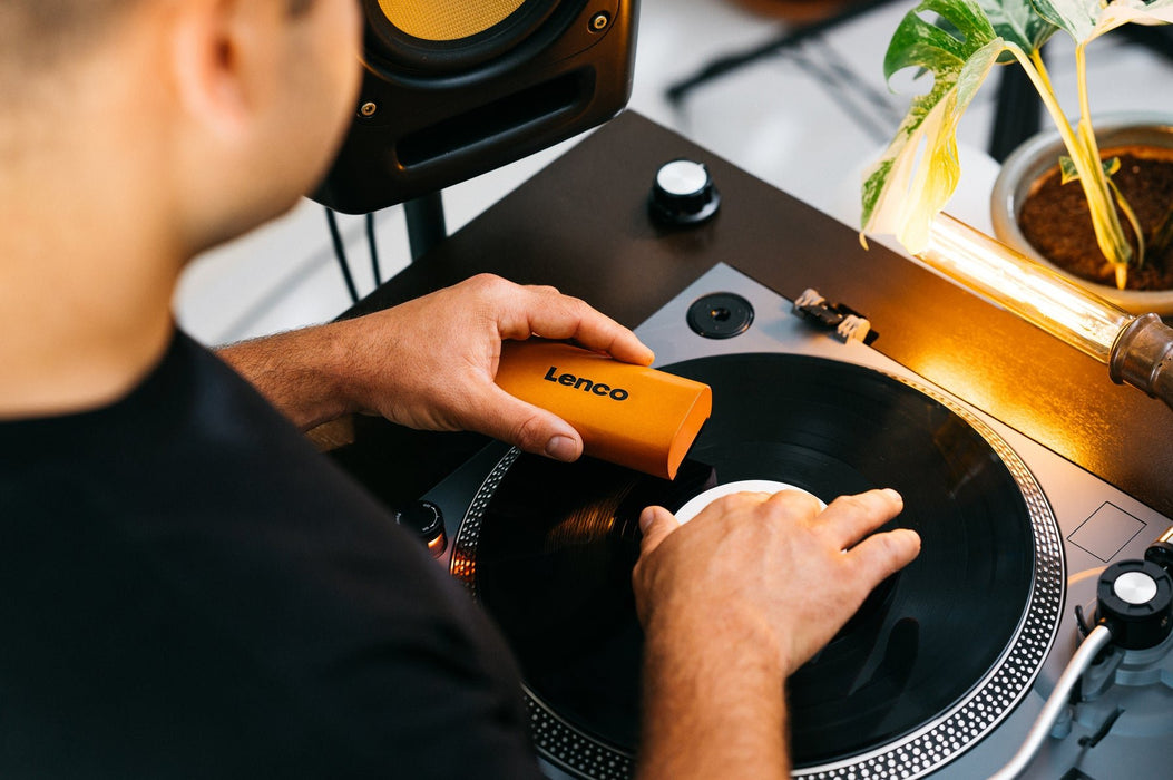 EAN 8711902071976 - Lenco L-3810 Tocadiscos de tracción directa Gris Manual imagen 9