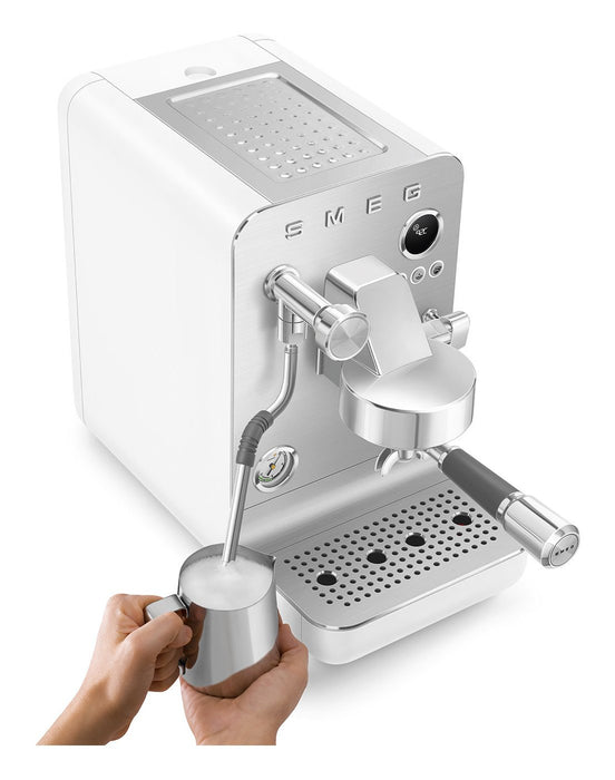EAN 8017709347017 - Smeg EMC02WHMEU cafetera eléctrica Manual Máquina espresso 1,7 L imagen 13