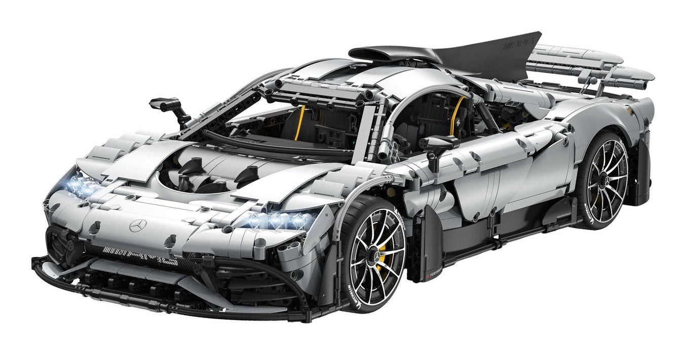 EAN 4042774474959 - CaDA Bricks Master 1:8 Mercedes-AMG ONE imagen 1