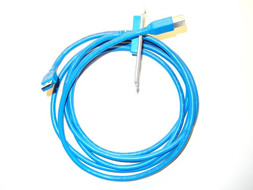 EAN 4549821199983 - HPE StoreEver 2m USB 3.0 Type A RDX Drive Cable for 1U Rack Mount Kit imagen 1