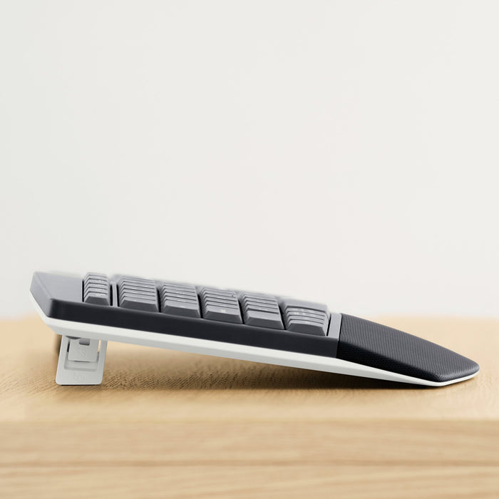 EAN 5099206066861 - Logitech 920-008225 teclado Ratón incluido Universal RF Wireless + Bluetooth AZERTY Belga Negro imagen 9