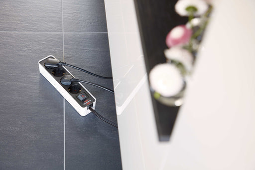 EAN 4007123647538 - Brennenstuhl 1153240020 base múltiple 1,5 m 4 salidas AC Interior Blanco imagen 2