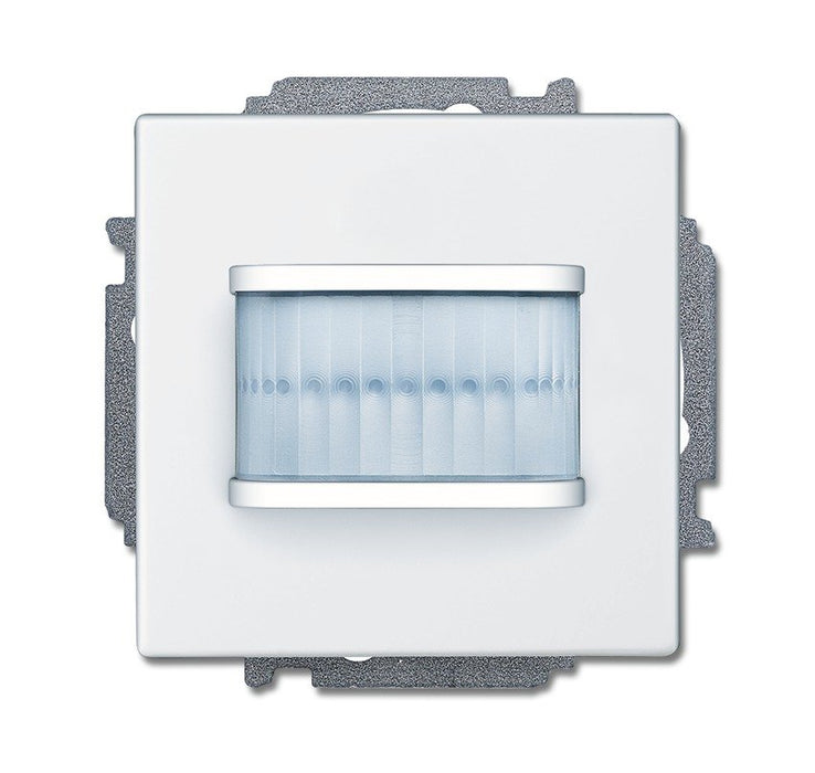 EAN 4011395179864 - Busch-Jaeger 2CKA006220A0112 accionador smart home Montaje enrasado Actuador de conmutación 1 canales imagen 1