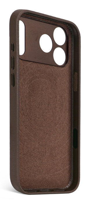 EAN 8721145007656 - Decoded D26IPO17PMBC1CN funda para teléfono móvil 17,5 cm (6.9") Marrón, Chocolate imagen 4
