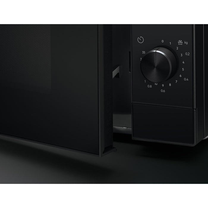 EAN 7332543820368 - Electrolux EMZ421MMK Negro Microondas combinado Encimera 21 L 800 W imagen 11