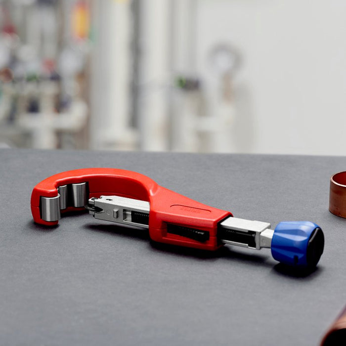 EAN 4003773088127 - Knipex 90 31 03 BK cortatubos manual Cortador para tubos imagen 49