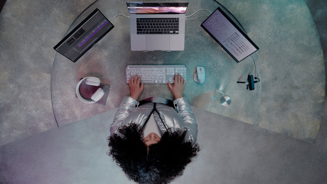 EAN 5099206112155 - Logitech Master 920-011588 teclado Universal Bluetooth QWERTY Internacional de EE.UU. Gris imagen 4