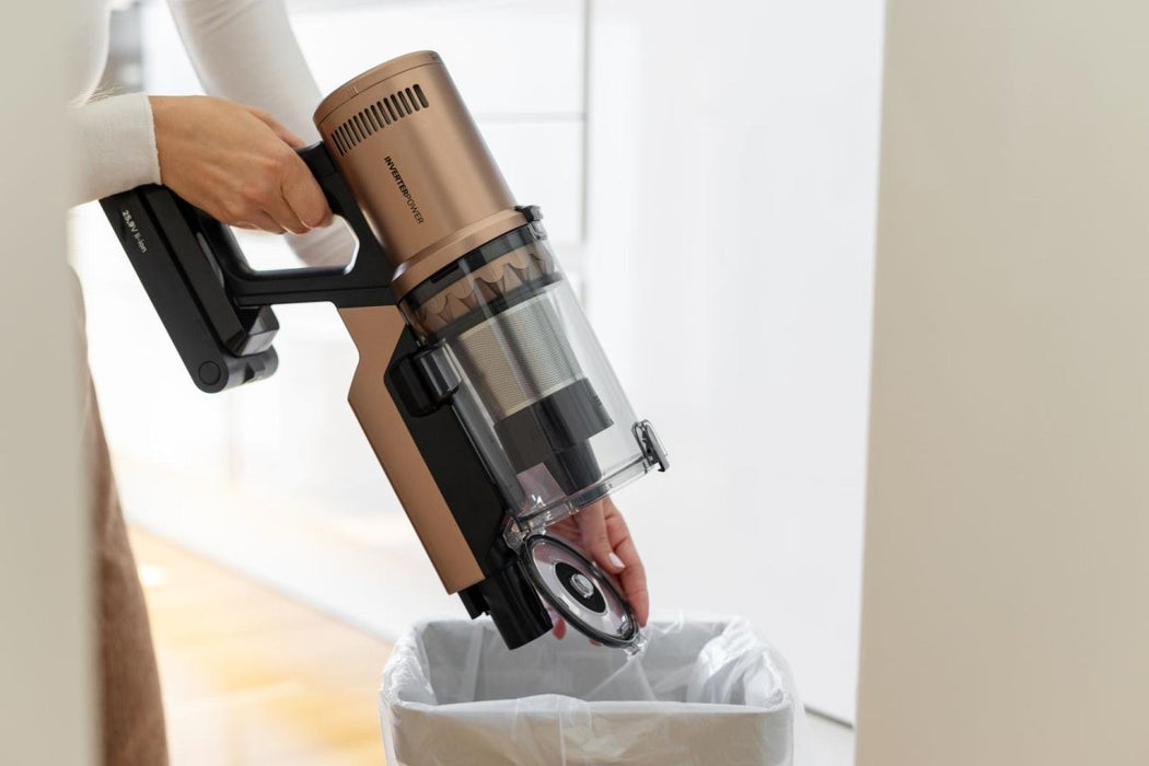 EAN 3838783075864 - Gorenje SVC259449NDCO Aspiradora escoba 2 en 1 Batería Secar HEPA Sin bolsa 0,6 L 350 W Cobre imagen 11