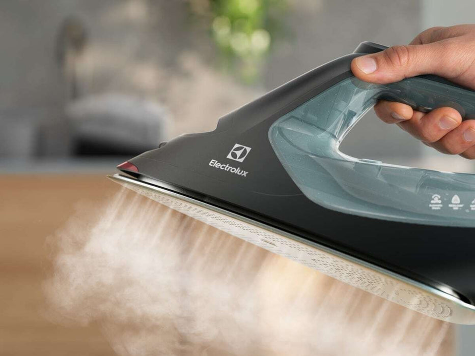 EAN 7332543996117 - Electrolux E8SI2-8OG Plancha a vapor Suela RESILIUM 2800 W Verde imagen 3