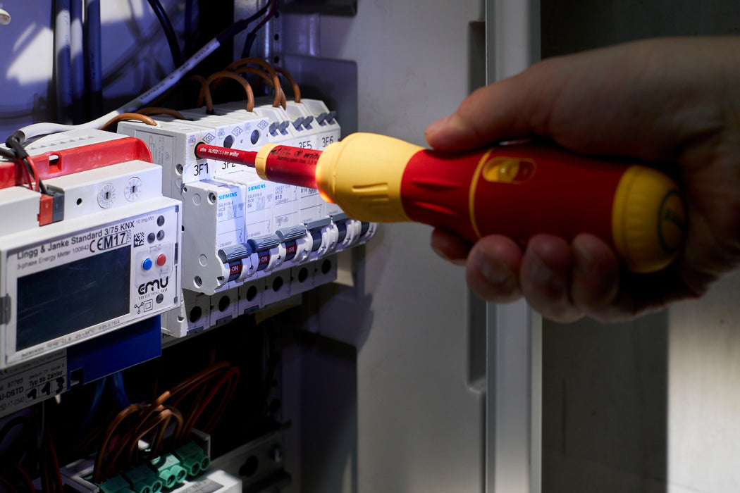 EAN 4010995443184 - Wiha 44318 destornillador eléctrico y llave de impacto Rojo, Amarillo imagen 8