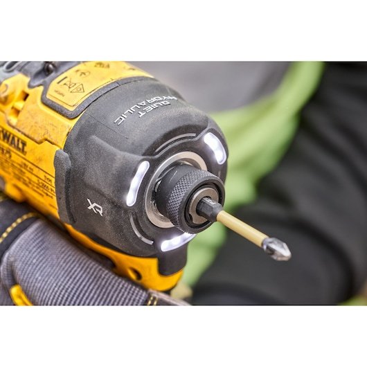 EAN 5035048832530 - DeWALT DCF870E2T-QW atornilladora de impacto con batería 1/4" 3000 RPM 56 Nm Negro, Amarillo 500 W 18 V imagen 11