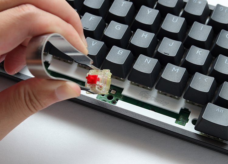 EAN 4710578309936 - Ducky One 3 Yellow Gaming Tastatur RGB LED - MX-Clear US teclado Juego USB Inglés de EE. UU. Amarillo imagen 5