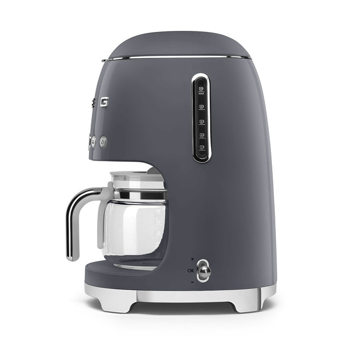 EAN 8017709296896 - Smeg DCF02GREU cafetera eléctrica Totalmente automática Cafetera de filtro 1,4 L imagen 2