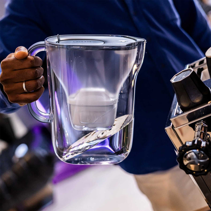 EAN 4006387140809 - Brita Style Essential Filtro de agua para jarra 2,4 L Azul, Transparente imagen 5