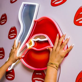 EAN 4255591501689 - YELLOWPOP Smoke by Tom Wesselmann Figura iluminada decorativa LED imagen 3