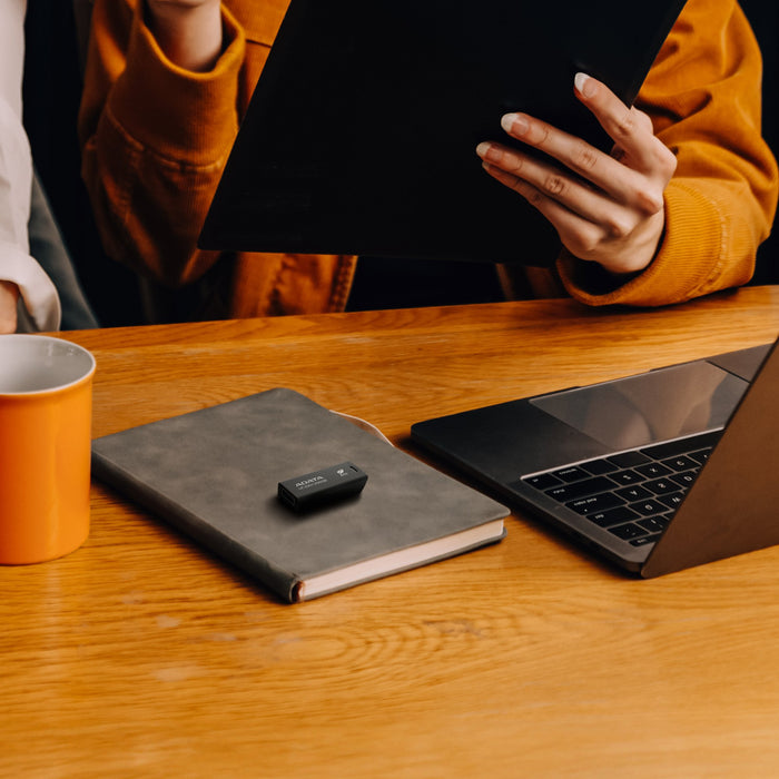 EAN 4711085949301 - ADATA UC320 unidad flash USB 128 GB USB tipo A 3.2 Gen 1 (3.1 Gen 1) Negro imagen 6