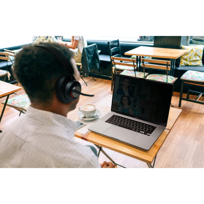 EAN 0085896583714 - Kensington K58371WW filtro para monitor 40,6 cm (16") Portátil Filtro de privacidad para pantallas sin ma imagen 6