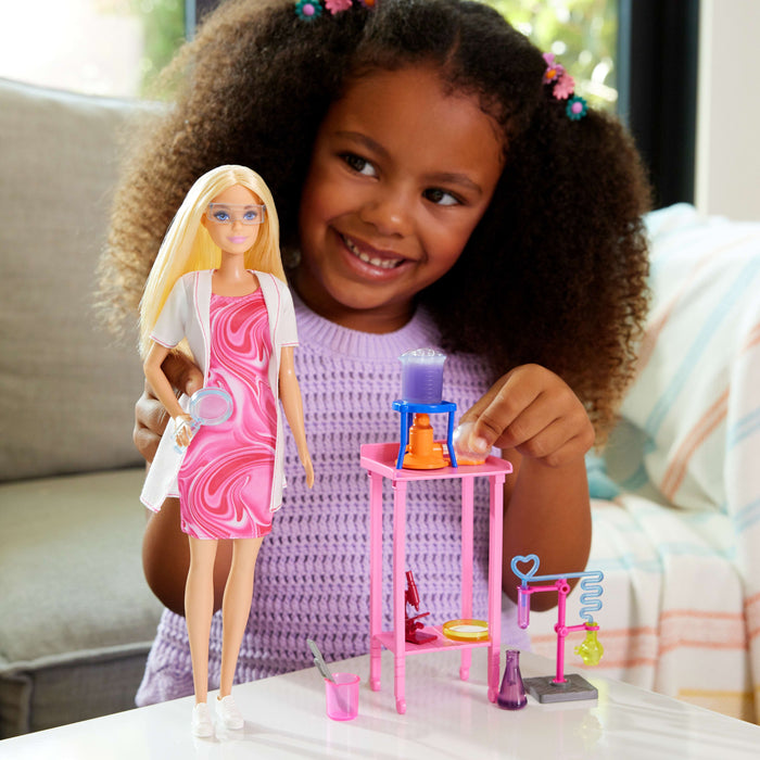 EAN 0194735275243 - Barbie JCR70 muñeca imagen 2