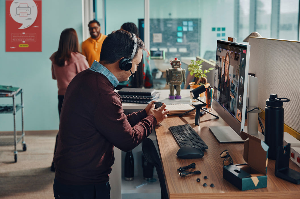 EAN 5715063735244 - HP Poly Voyager Focus 2 USB-C-C Headset +USB-C/A Adapter Inalámbrico Diadema Oficina/Centro de llamadas U imagen 6