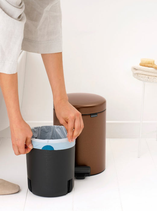 EAN 8710755255229 - Brabantia NewIcon 5 L Alrededor Acero Marrón imagen 4