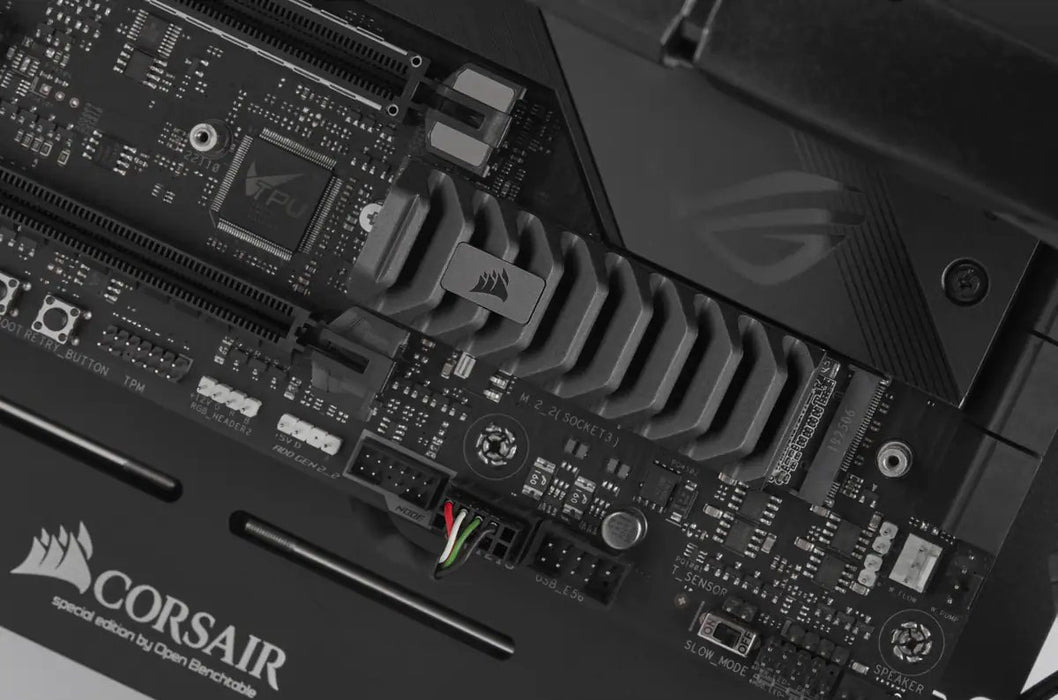 EAN 0840006696551 - Corsair MP600 PRO XT 8 TB M.2 PCI Express 4.0 NVMe 3D TLC NAND imagen 2