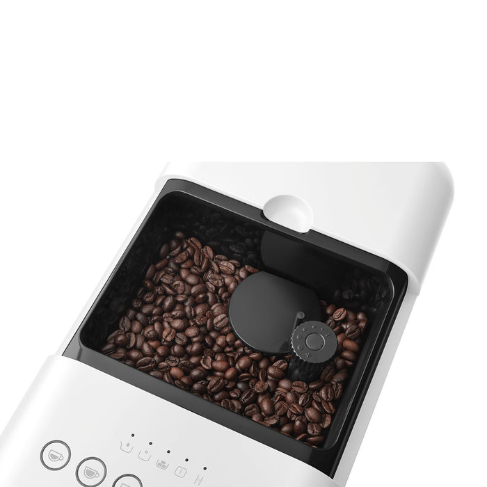 EAN 8017709335052 - Smeg BCC13WHMEU cafetera eléctrica Totalmente automática Máquina espresso 1,4 L imagen 12