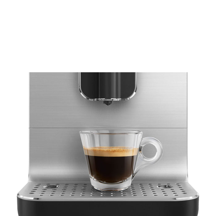 EAN 8017709334734 - Smeg BCC11BLMEU cafetera eléctrica Totalmente automática Máquina espresso 1,4 L imagen 8