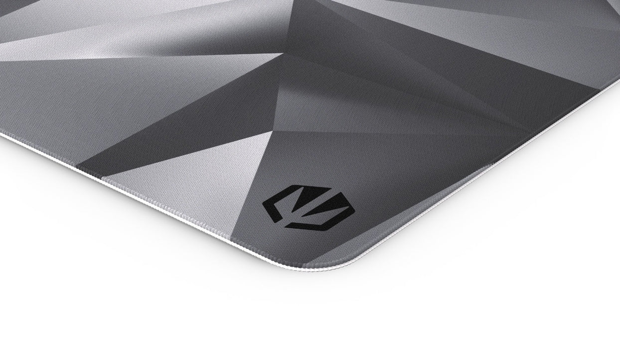 EAN 5903018667836 - ENDORFY Crystal Black L Alfombrilla de ratón para juegos Negro, Blanco imagen 6