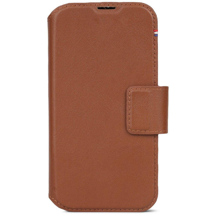 EAN 8720593010560 - Decoded D24IPO15PLDW5TN funda para teléfono móvil 17 cm (6.7") Funda cartera Marrón imagen 3